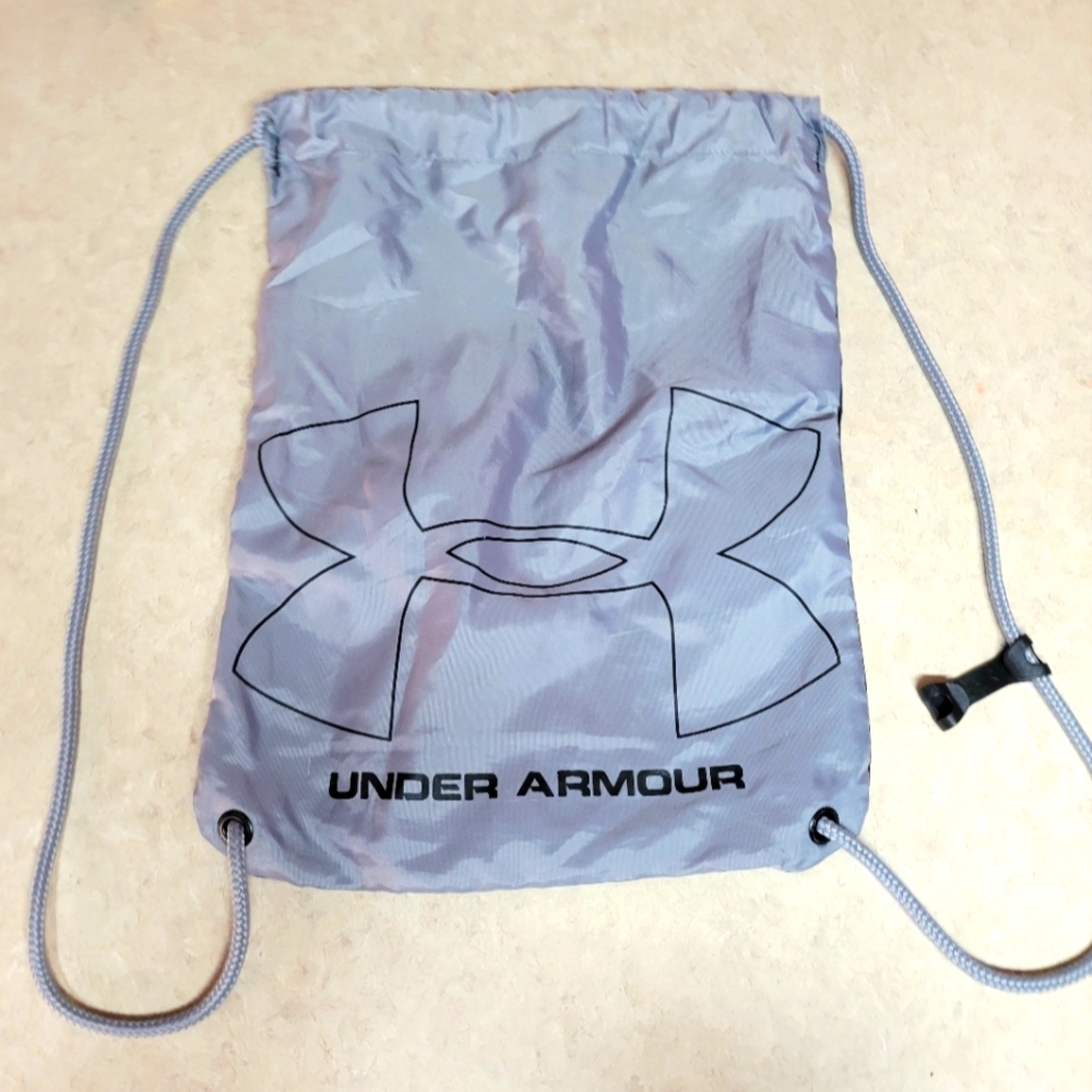 Under armour drawstring bag-grey/black